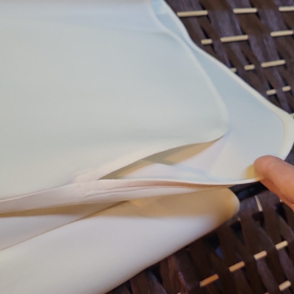 Armani Collezioni Cream Blouse - Picture 3 of 10